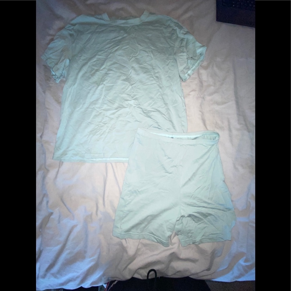 Two Piece set